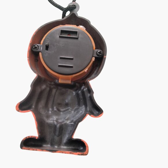 Halloween Light Up Pumpkin Necklace Flashing Colors - Picture 6 of 6